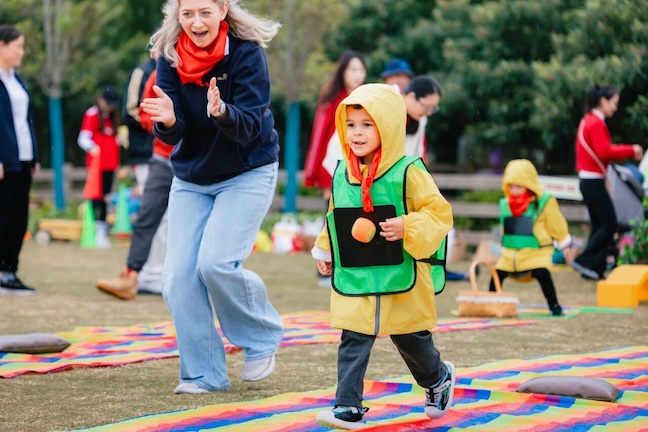 A Gentle Rain, A Joyful Play — K1 Parent-Child Field Trip