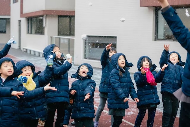 Newton · The First Snow of 2026